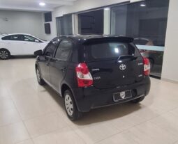 Semi-novo 2014/2014 Toyota ETIOS XS 1.5 Flex 16V 5p Mec.