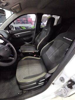 Semi-novo 2024/2025 Renault KWID OUTSIDER 1.0 Flex 12V 5p Mec
