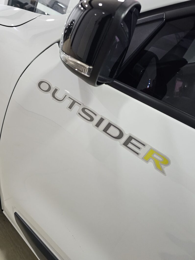 KWID OUTSIDER 1.0 Flex 12V 5p Mec.