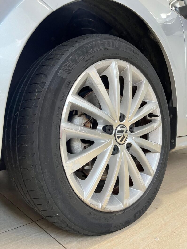 JETTA Highline 2.0 TSI 16V 4p Tiptronic