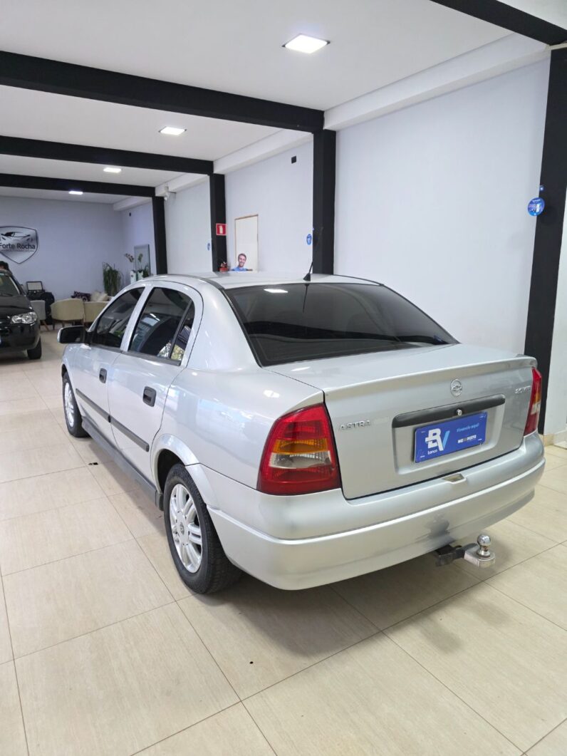 Astra Sedan GLS 2.0 Gasol 4p