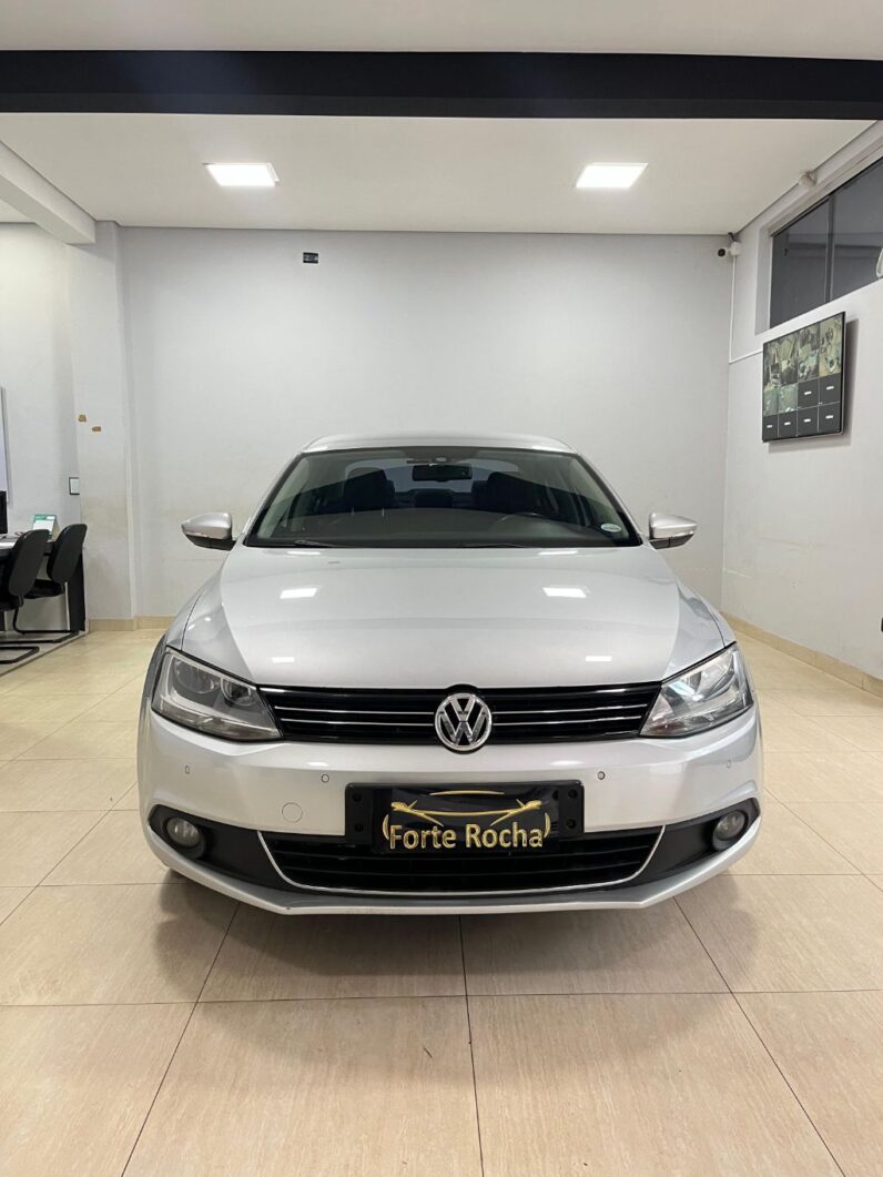 JETTA Highline 2.0 TSI 16V 4p Tiptronic