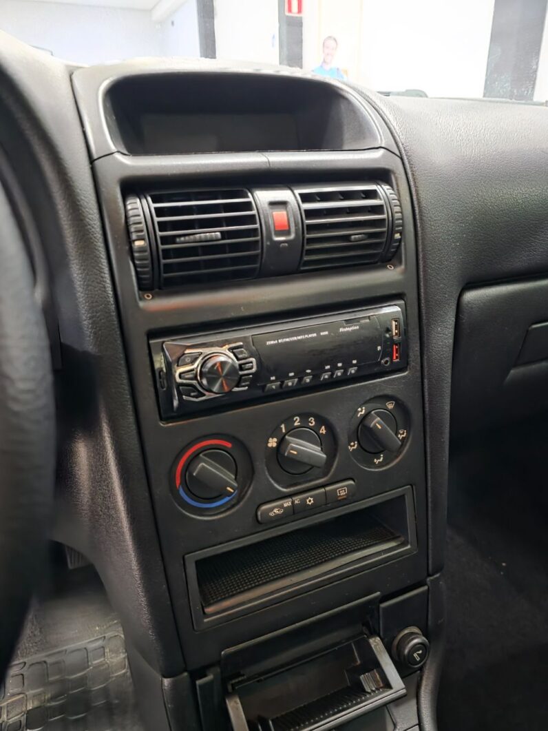 Astra Sedan GLS 2.0 Gasol 4p