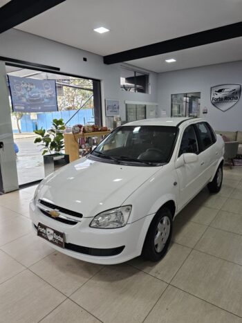 Carros selecionados em Limeira com laudo e procedência garantida.”