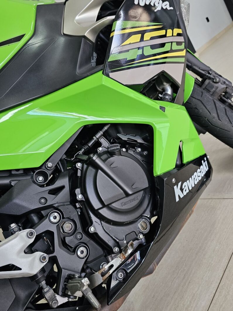 NINJA 400
