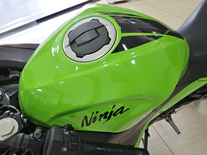 NINJA 400