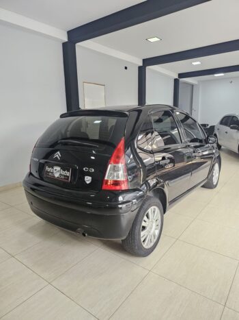 Carros selecionados em Limeira com laudo e procedência garantida.”
