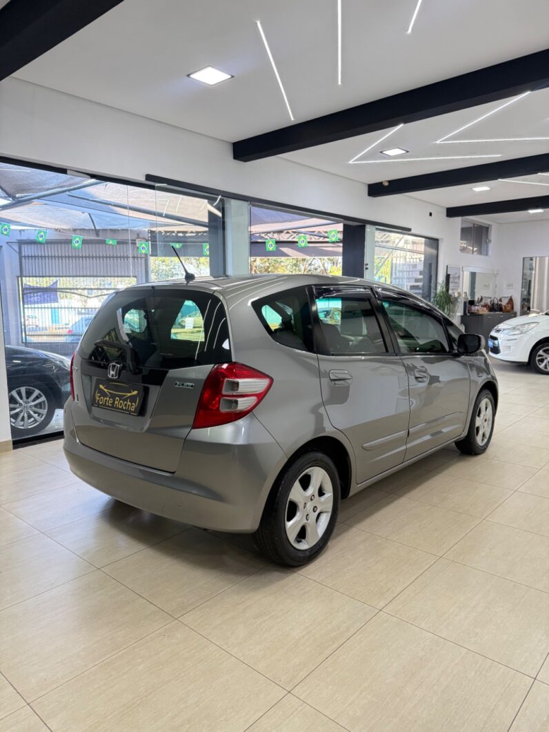 Fit LX 1.4  1.4 Flex 8V 16V 5p Aut.