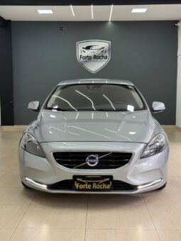 V40 T-4 MOMENTUM 2.0 Aut.