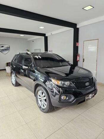 Carros selecionados em Limeira com laudo e procedência garantida.”